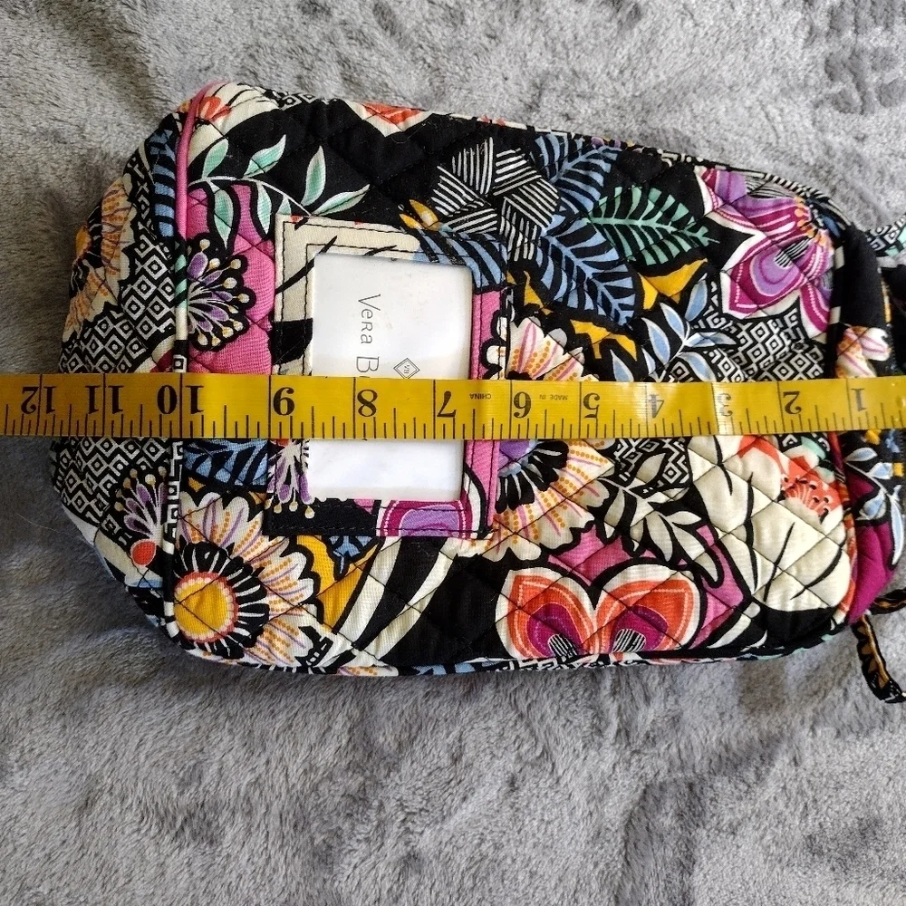 VERA BRADLEY NWT Lunch Bunch lunchbox Kauai Floral
